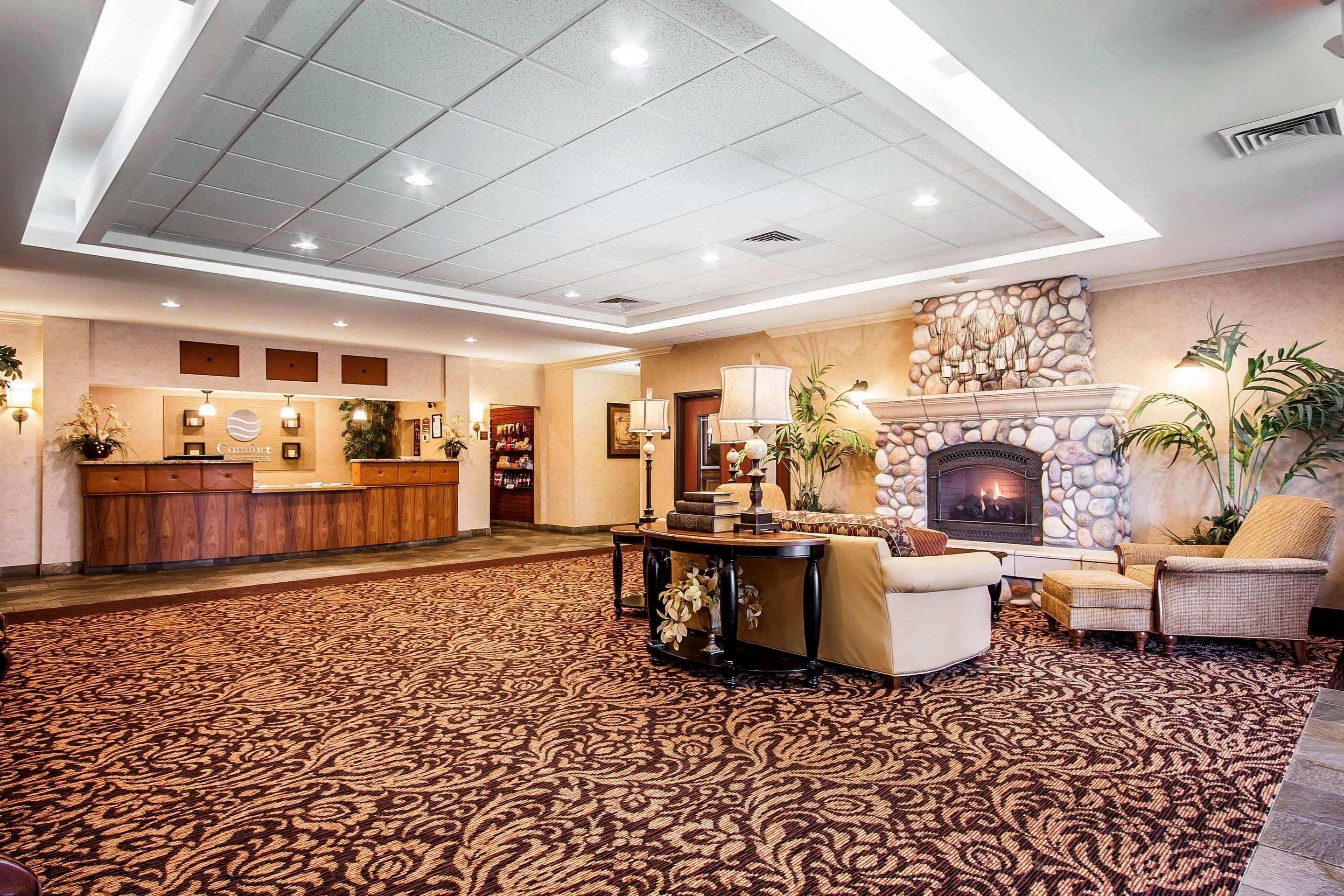Comfort Inn & Suites Mcminnville Wine Country McMinnville Exterior foto