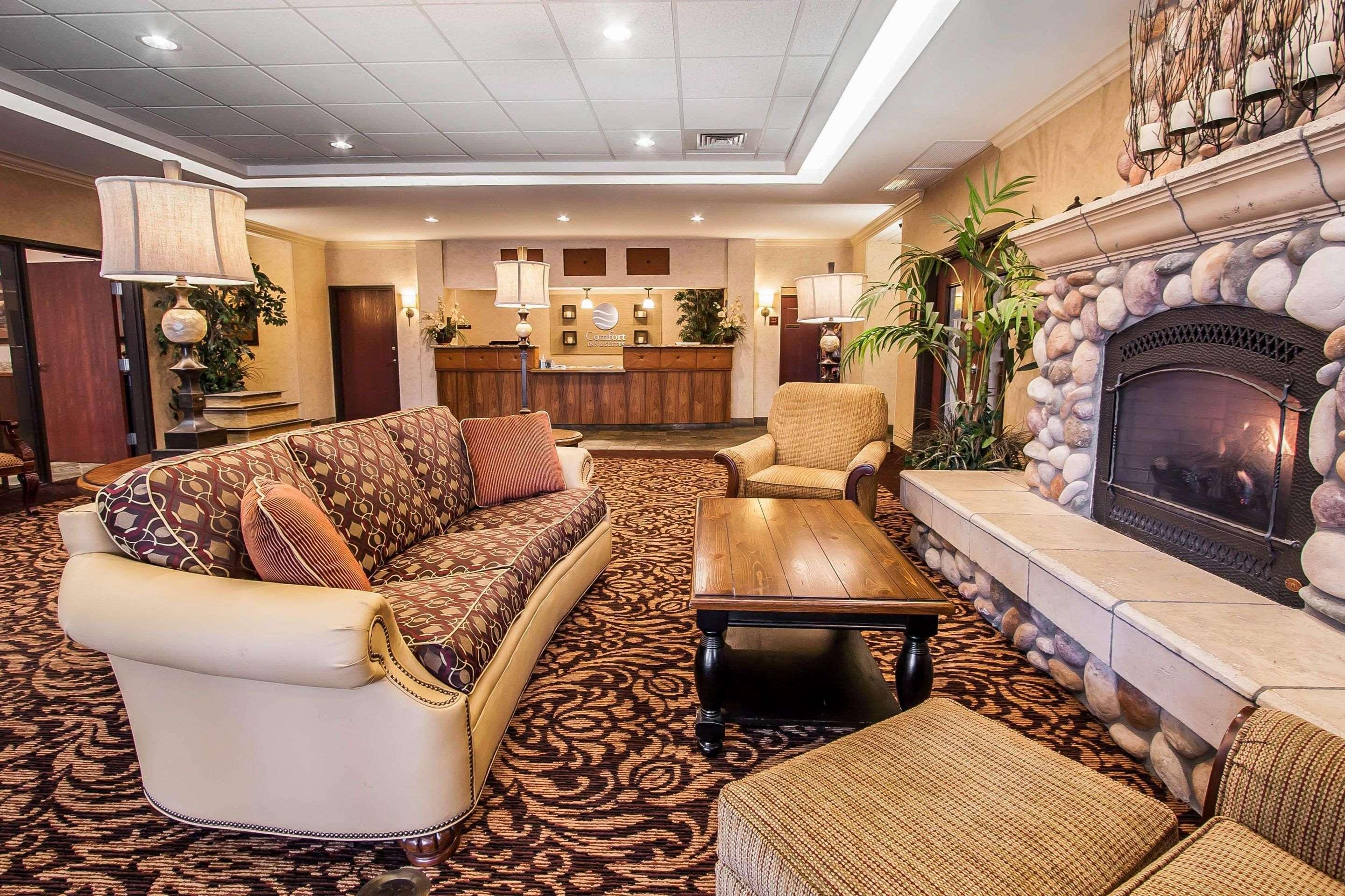 Comfort Inn & Suites Mcminnville Wine Country McMinnville Exterior foto