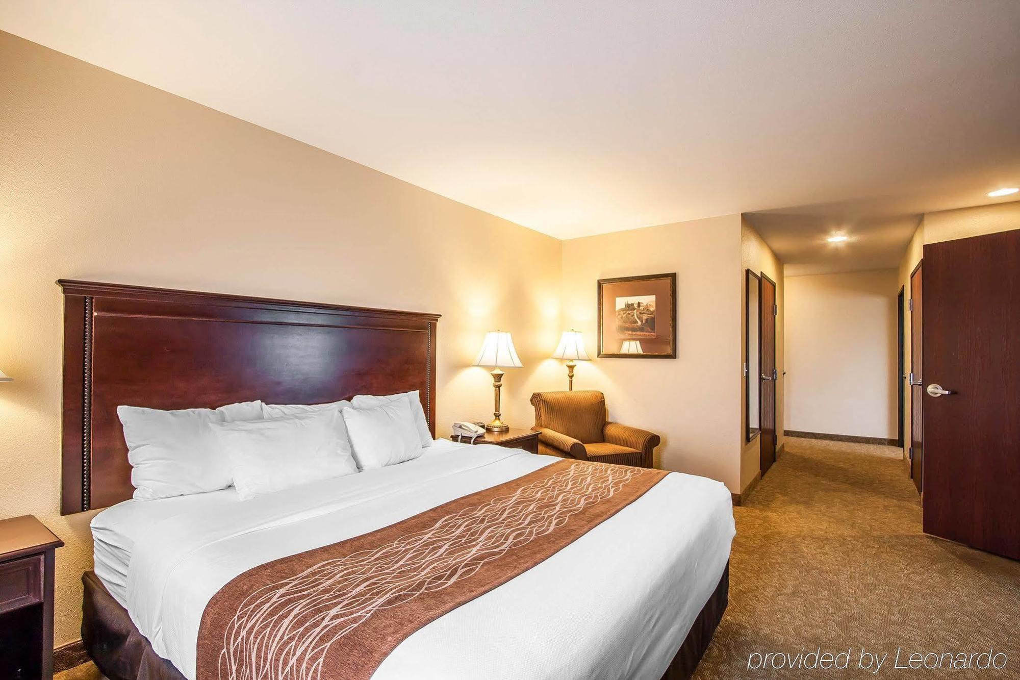 Comfort Inn & Suites Mcminnville Wine Country McMinnville Exterior foto